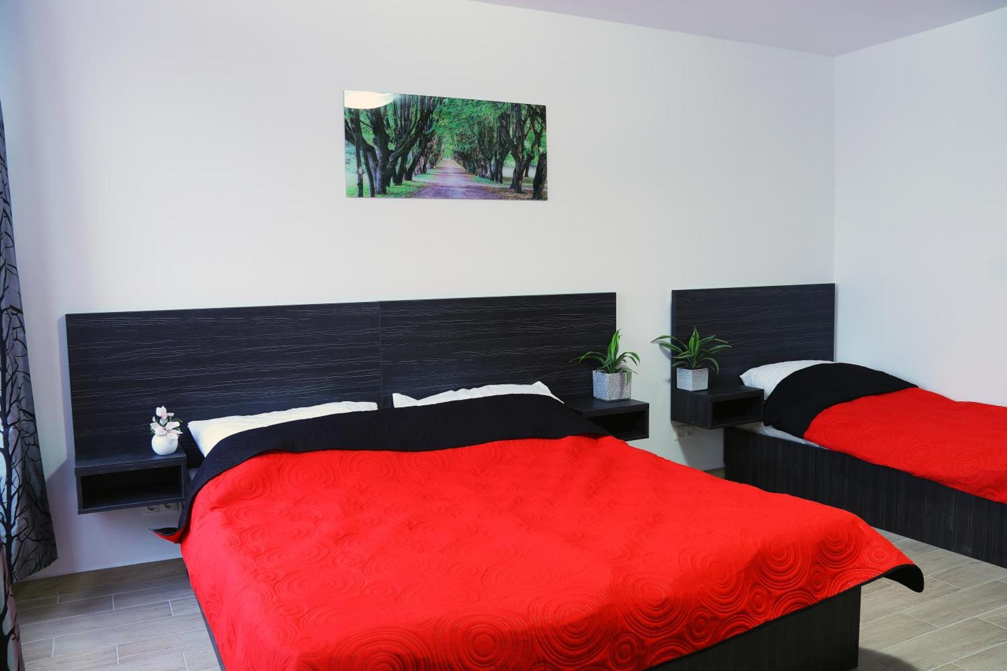 Top Hotel Vertesszolos Εξωτερικό φωτογραφία